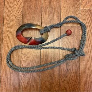 Vintage rope belt with wooden center